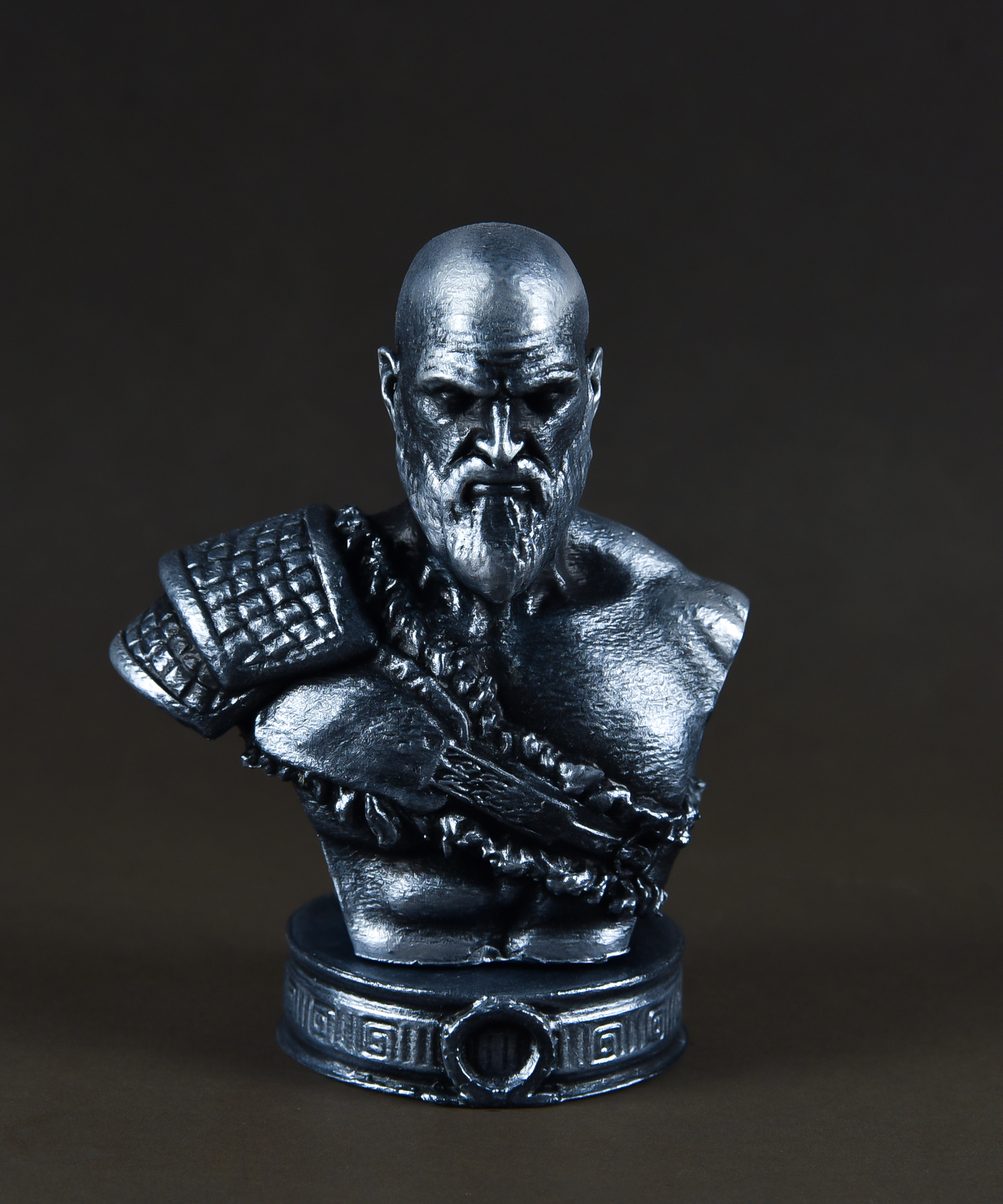 Kratos Metalik Figür
